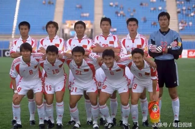 自从2002年,中国足球第一次闯入世界杯后,15年的时间中国足球却是毫无