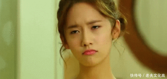 搞笑gif: 看到这个方向盘, 好熟悉!