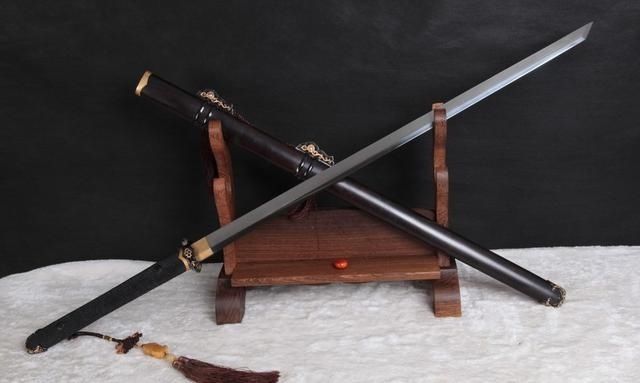 世界十大名刀,排第一的是日本武士刀的死对头!