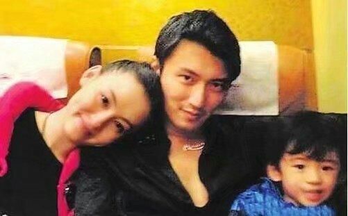 夜宿张柏芝家后,谢霆锋与王菲街头争吵,男方贴心安抚赔不是?