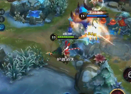 4,吕布的技能特性特别适合狭小的地形条件下,由于大招释放的落点