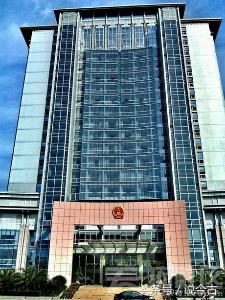 巴中市人民政府大楼.