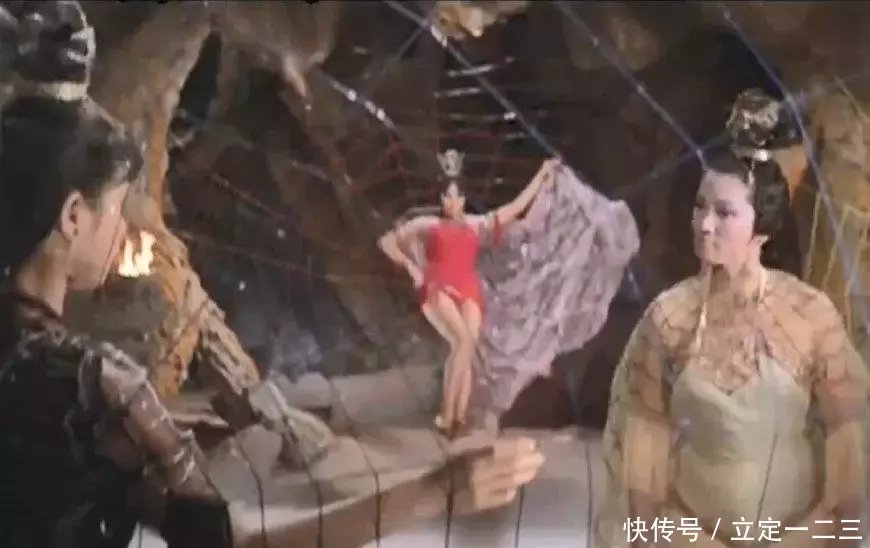 66年香港版《西游记》,蜘蛛精斗孙悟空,打斗现场满是福利
