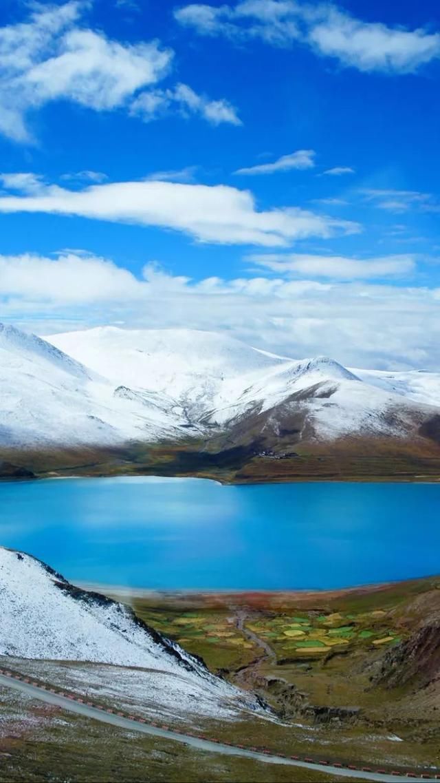 西藏位于中国青藏高原西南部,地域辽阔,风景大气俊美.