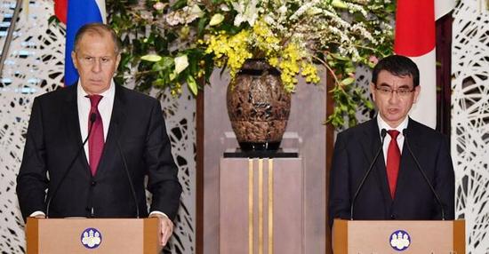 俄罗斯外长拉夫罗夫与日本外相河野太郎