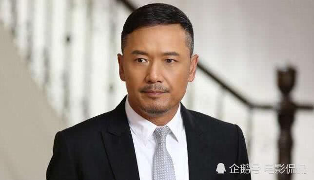 苗侨伟,少时的帅是真帅,老了是真有味道,沧桑感也有了,稳重内敛真男人