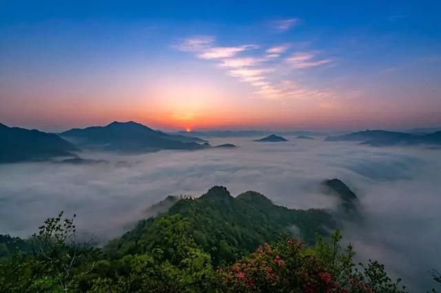 霍山县屋脊山