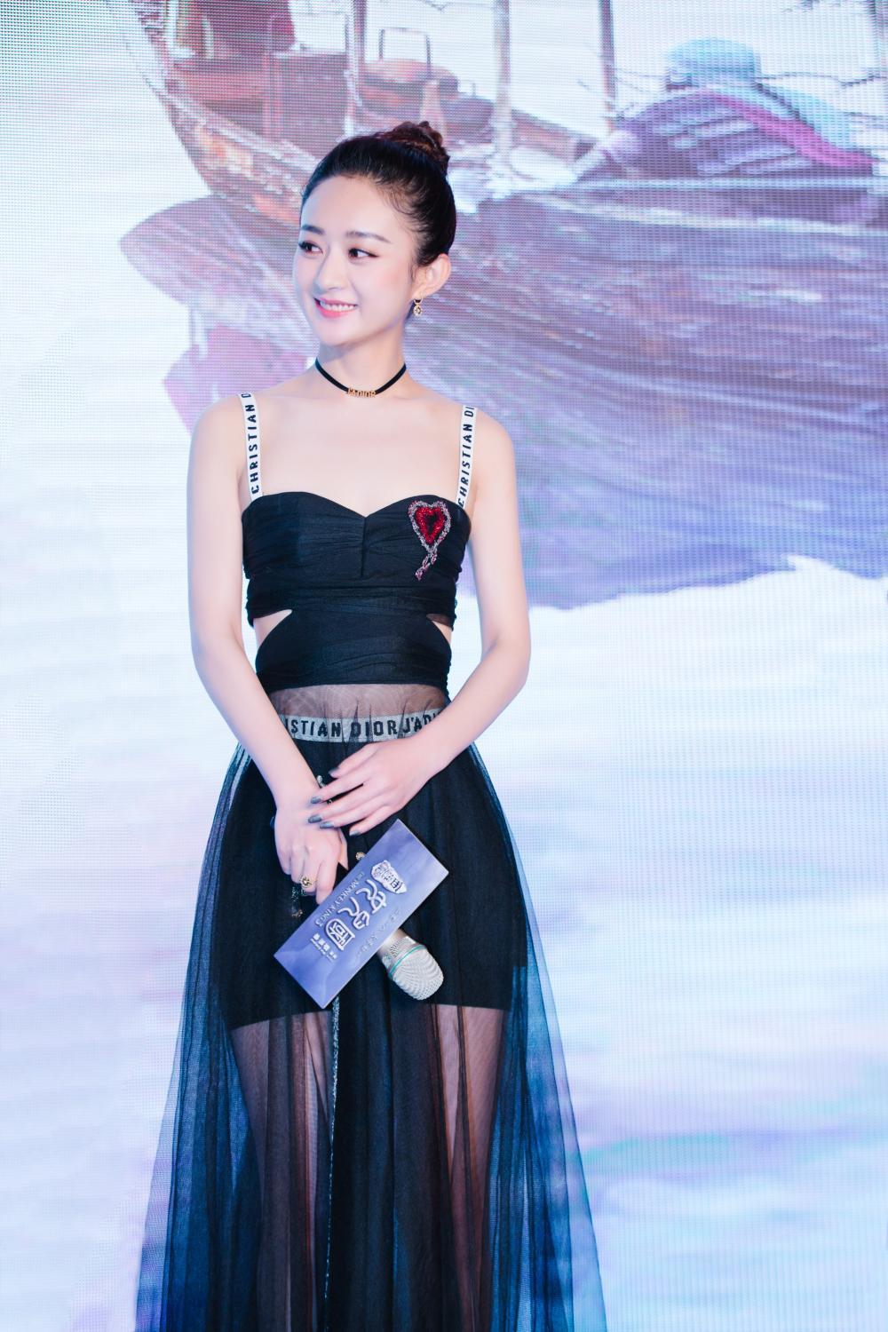 赵丽颖秀美腿.