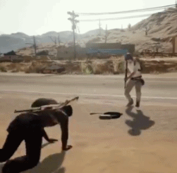 吃鸡gif:绝地求生里玩斗地主出王炸的下场 小毛驴也能
