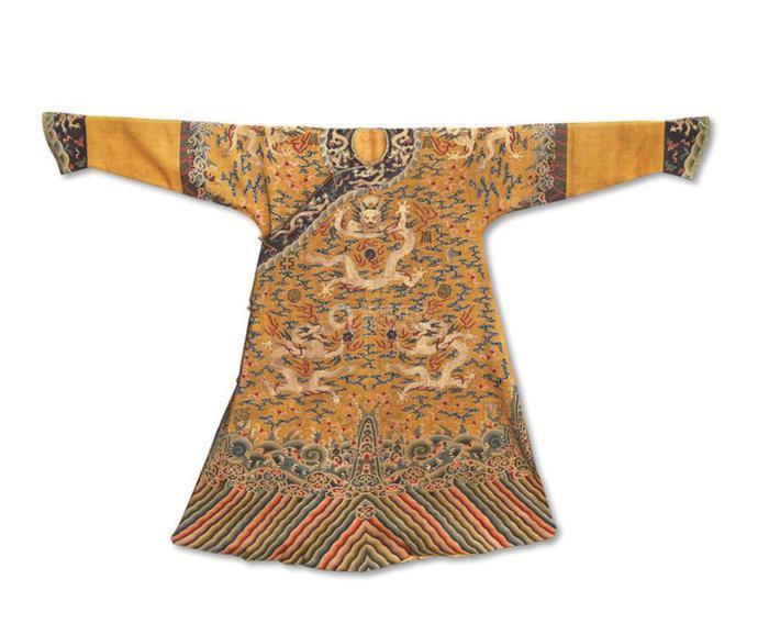 象征皇权的"缂丝"服饰 贾府丫鬟竟敢随意穿着