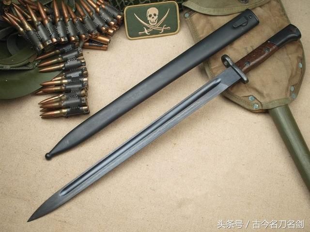 厘米 / 宽度:2厘米 用于56式1型(折叠枪托)步枪,是一种比较少见的刺刀