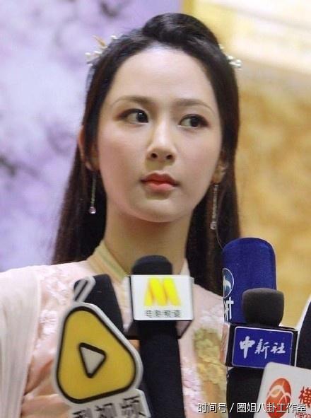 近日,由杨紫,邓伦主演的电视剧《香蜜沉沉烬如霜》v校园探班,现场的韩校园电视剧大全集图片