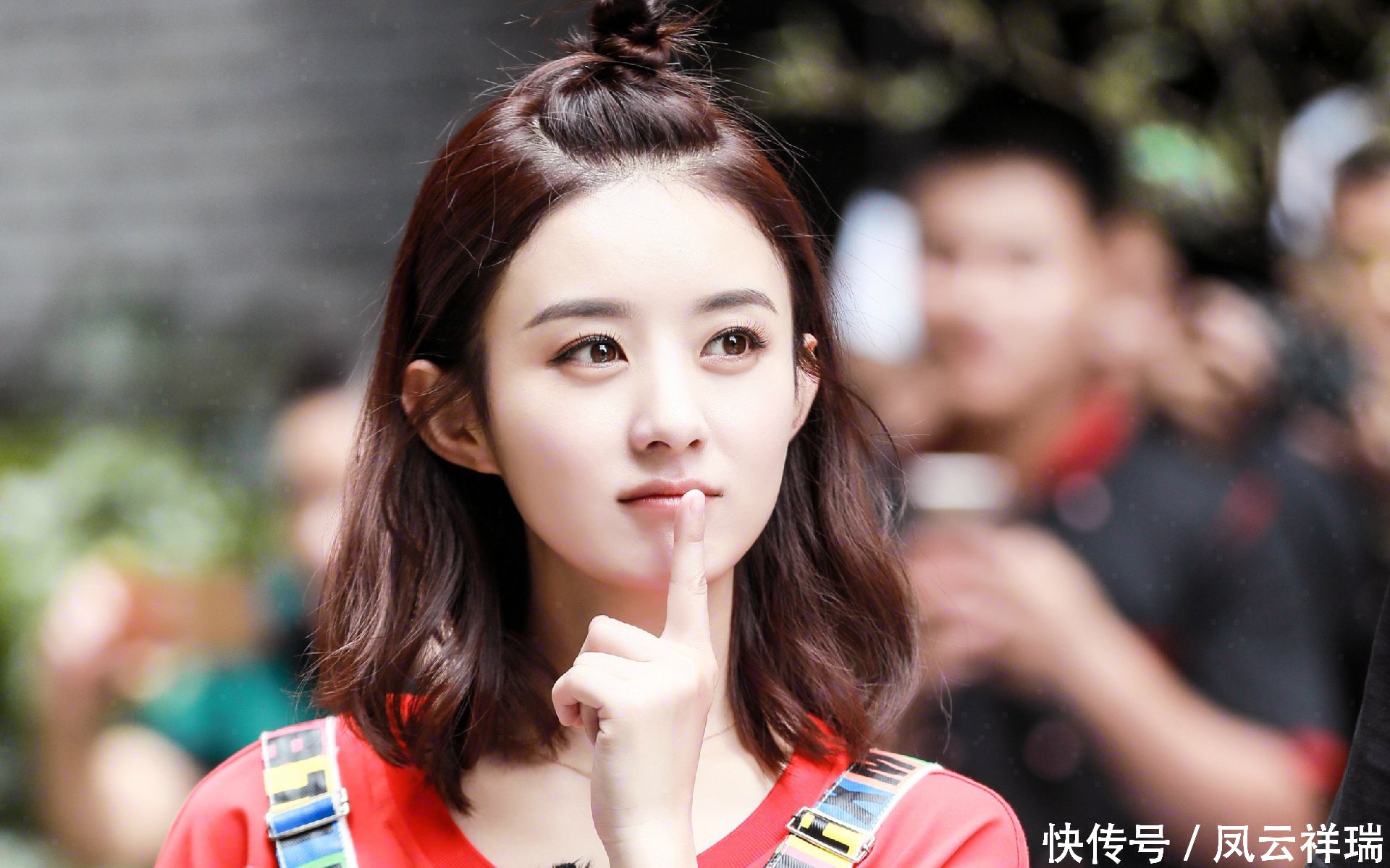 其主要的现代剧代表作有:《乘风破浪》,《妻子的秘密》,《极限挑战》