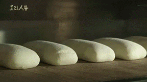 搞笑gif:这年头活得越来越不如一只猫了!