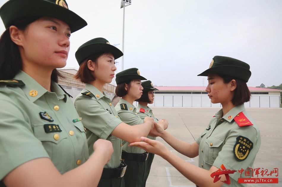 没有约会!武警"女教头"们的七夕这样过
