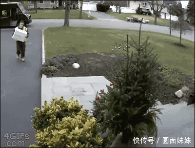 搞笑gif:海底捞的围裙真好看,下次还去-北京时间