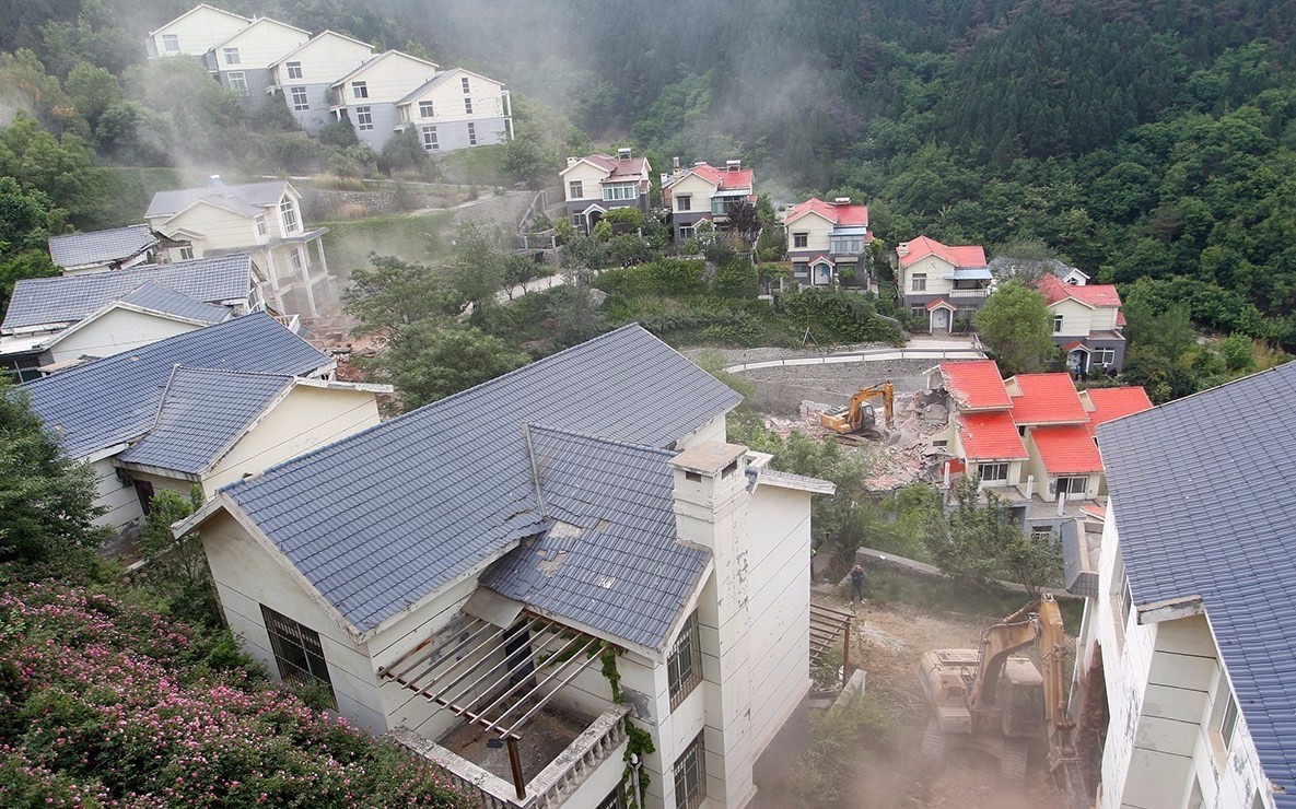 济南南部山区豪华别墅群遭举报 17栋已被拆除