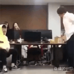 爆笑gif图:新的一年又有多少妹子励志减肥,快来学学这