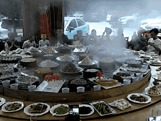 爆笑gif动图:妹妹,好可爱,这表情我给满分