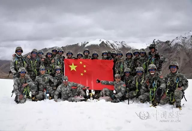 震撼!这是一组真实的西藏边防军人的脸