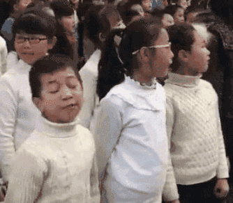 二货老婆非要穿成这样跟我出门,拦也拦不住,害得我都不敢出门了