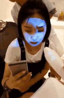 内涵段子:等你活不下去走了,我们会给你烧纸钱的!