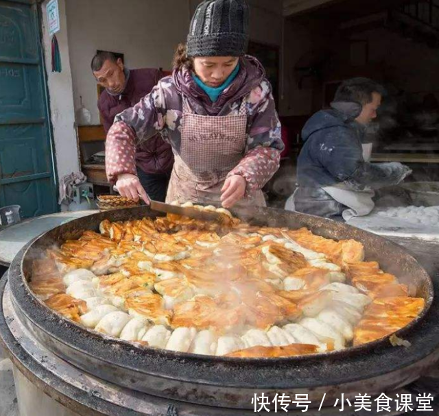 3.河南水煎包,这种水煎包河南人最爱吃,你吃过吗?