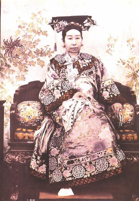 大太监小德张讲述珍妃之死:要回娘家激怒慈禧,光绪亲见爱人被杀