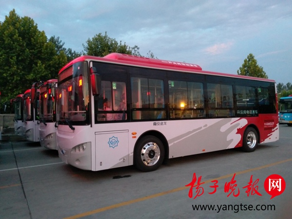 南京公交新增新型新能源公交车 短小精悍,有残疾人踏板
