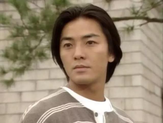 经典港剧《笑看风云》主题曲,郑少秋唱的真是