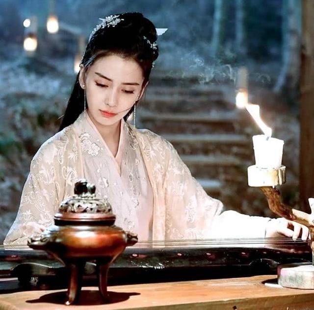 杨幂古装抚琴,赵丽颖古装抚琴,杨颖古装抚琴,最后都输