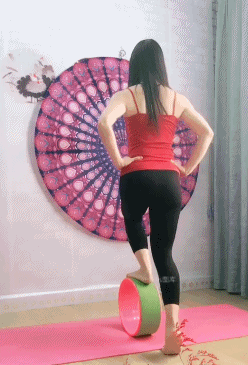 搞笑gif:a罩杯的妹子终于可以吐气扬眉了,j罩杯的辛酸