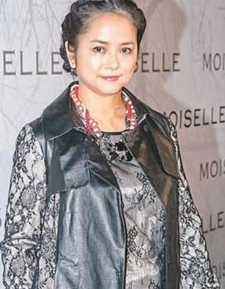 《力王》的主要演员,曾经她美得让人舔屏,如今身材臃肿成路人!