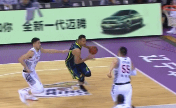 gif-功夫熊猫筑禁飞区 就算你阿联进来也得吃大帽