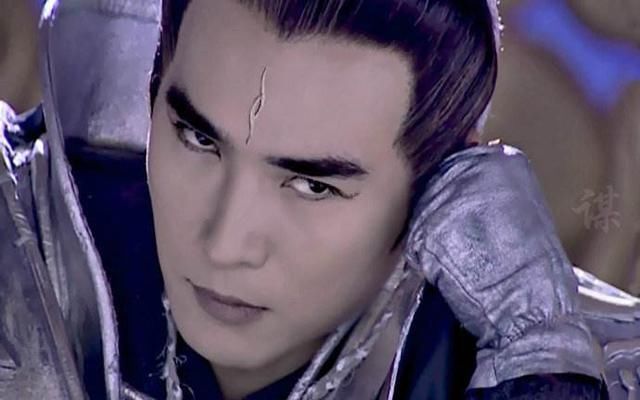 宝莲灯 no2:2005年播出的《宝莲灯》,焦恩俊扮演二郎神杨戬