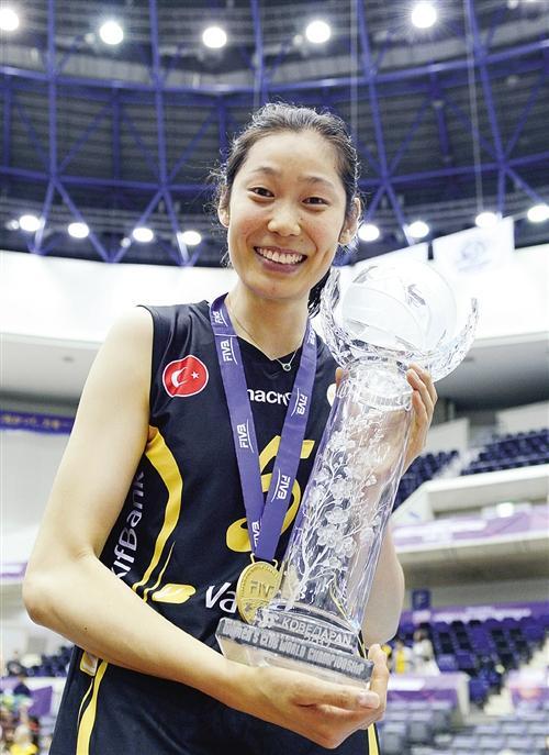 国际排球联合会官网消息,14日在日本神户进行的女排世俱杯决赛中,朱婷