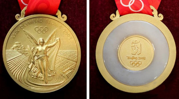 2008年北京奥运会的奖牌柔合了中西文化的特点.
