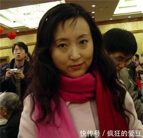 陈晓旭中年时期真实的生活照,林黛玉的气质相伴一生