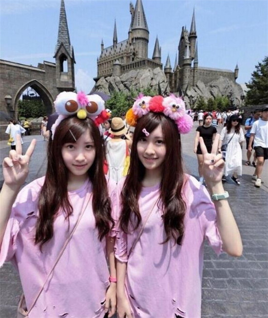 台湾最美双胞胎长大了 网友点赞:真是女大十八变