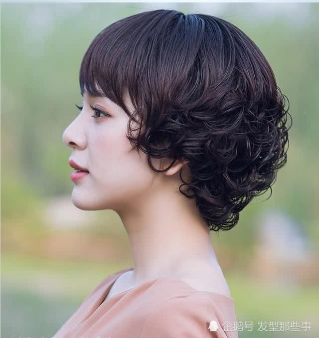 中年女性发型20款,不仅优雅大方,关键有气质