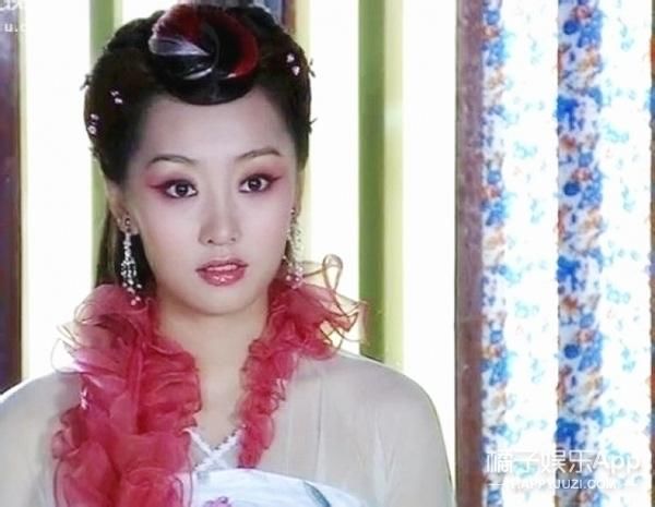 赵丽颖14个古装剧造型,红橙黄绿青蓝紫,一个人就能演《七仙女》