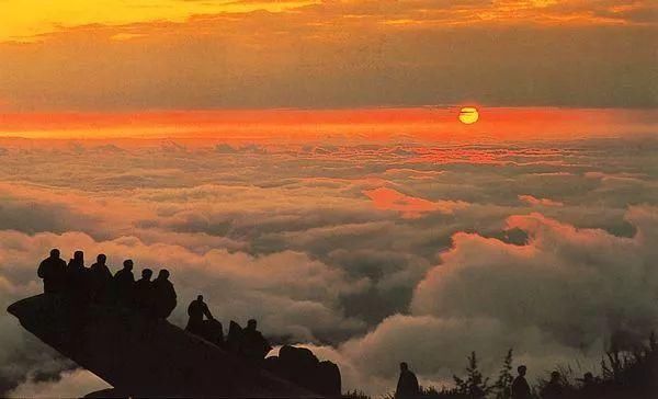 东岳泰山日出