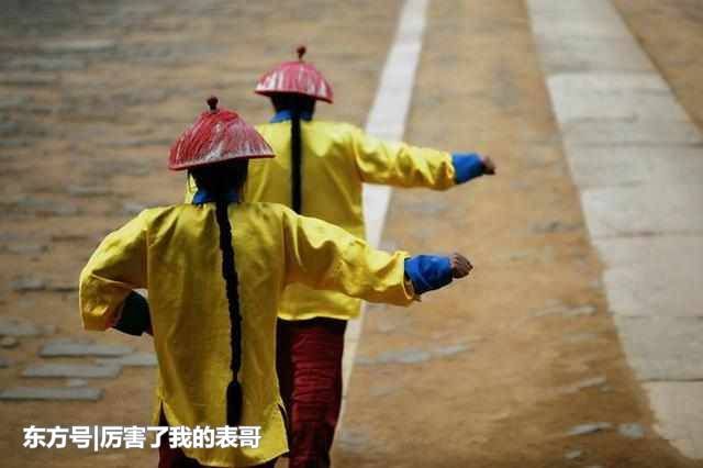 蓝翎侍卫,正六品,相当于今天的少校 三等侍卫,正五品,相当于今天