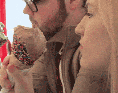 内涵gif:这招要学会喽,你绝对不会单身了!