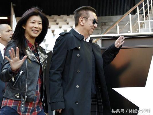 总之,有了老板的表态,瓦伦西亚绝对有实力去与那些传统豪门去抢人.