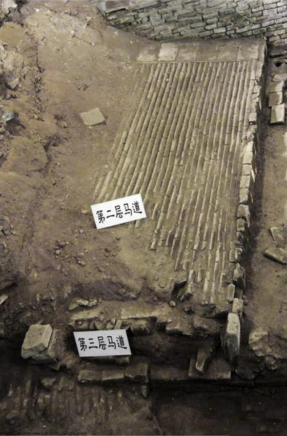周王府的发掘,似乎印证了祖祖辈辈流传下来的传说.