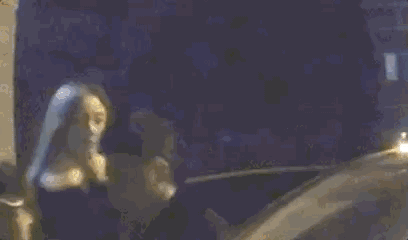 李小璐深夜会友,回忆起那件事情,网友:这男人比贾乃亮