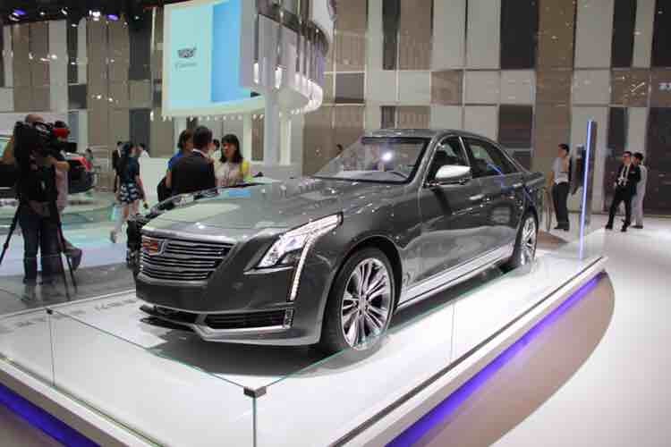 凯迪拉克ct6插混版拆解车 亮相成都车展