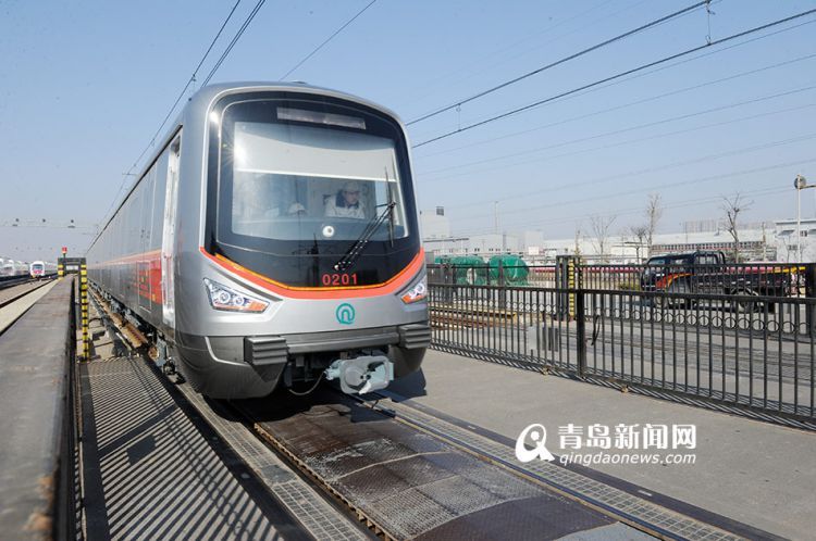 青岛地铁2号线列车(资料图)