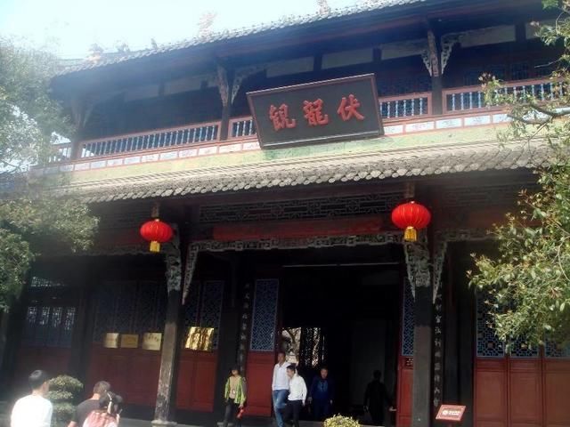 都江堰美景实在多,离堆伏龙观你可曾还有印象?